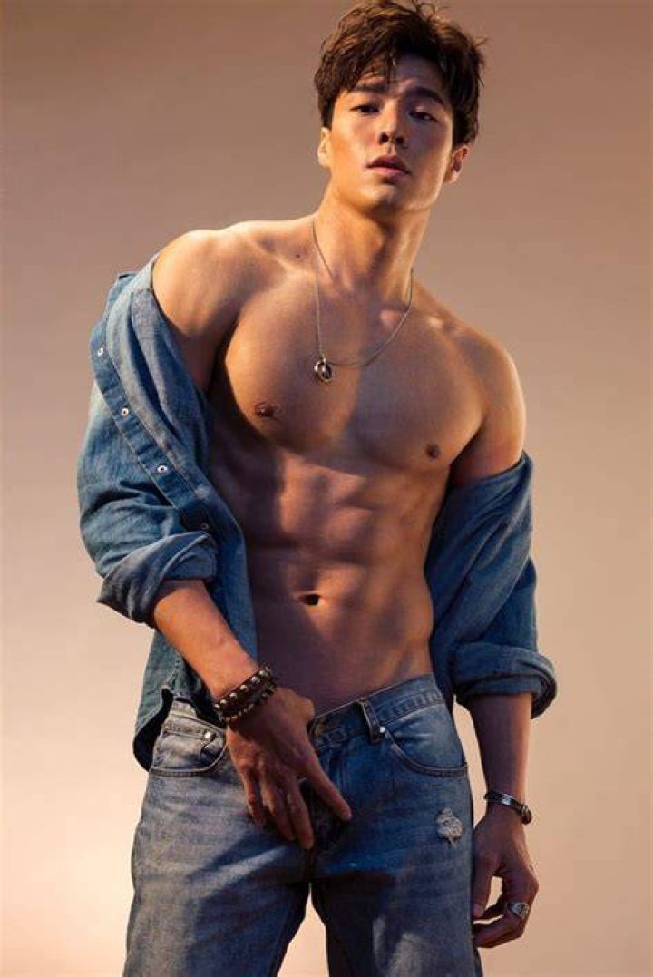 male asian hunk modelとは？注目の背景と選ばれる理由を整理