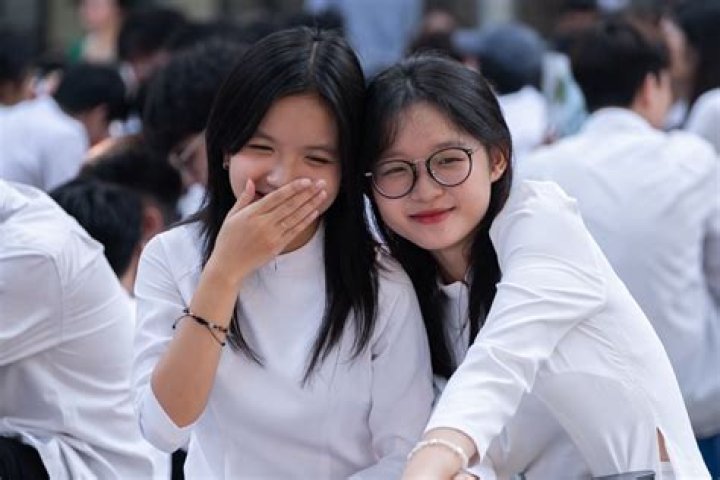 薬園台高校の制服は変わる？公式発表と確実な確認手順を解説